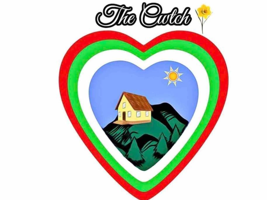 에버데어 The Cwtch, Log Fire, Sleeps 6, Nr Zip World, Brecon And Bike Park Wales 빌라 외부 사진